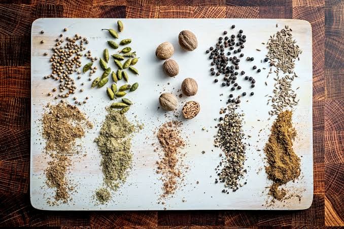 Whole vs Ground Spices: Which Should You Use?